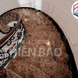 Đá Nâu Đậm Ốp Cầu Thang
